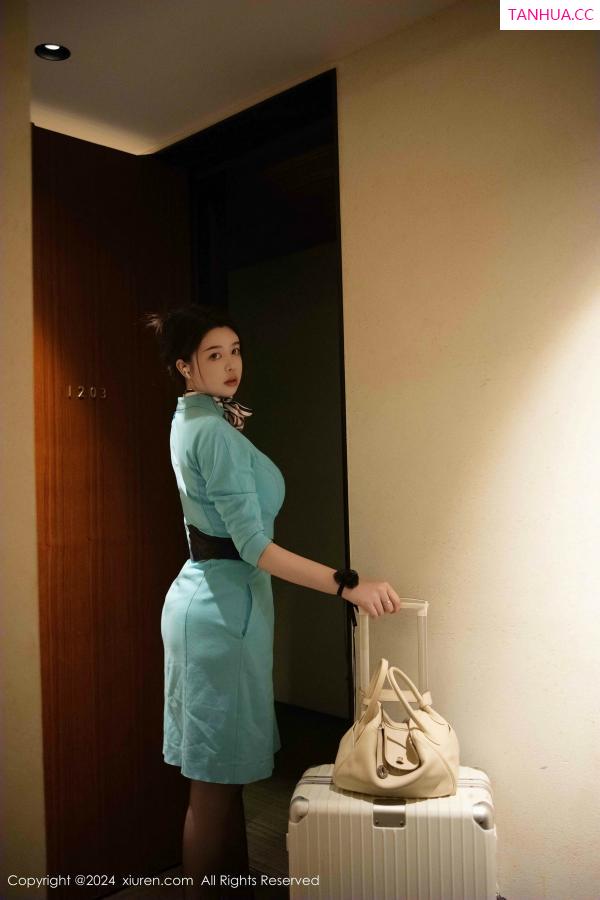   [XiuRen]高清写真图 2024.12.17 No.9609 樱桃小犊子 黑丝美臀第2张图片